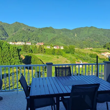 Semesterbostad Casa Caldeiras Furnas (Azores)